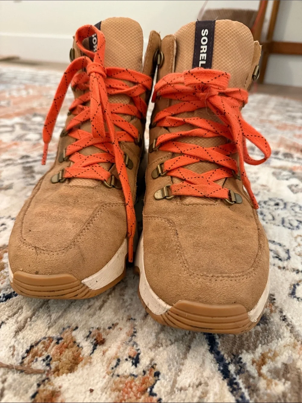 Sorel women’s Hiking Waterproof Tan Suede Boots with Orange Lace Detail 8.5